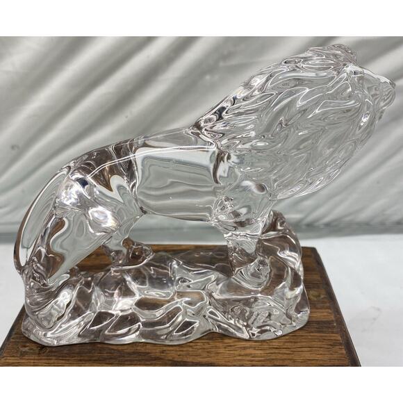 Vintage Wonders of the Wild Collection Lead Crystal Lion Figurine 5" x 5" - Picture 3 of 7